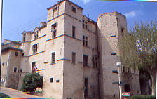 ../image/image_04/04_Chateau_Arnoux_1.jpg