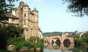 ..\image\image_12\12_Espalion_1.jpg