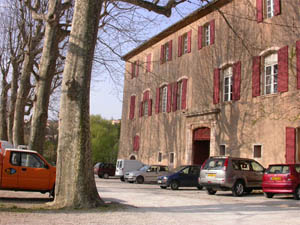 ../image/image_13/13_Chateauneuf_le_Rouge_2.jpg