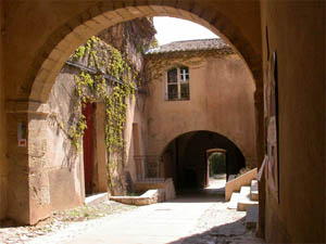 ../image/image_13/13_Chateauneuf_le_Rouge_3.jpg