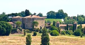 ../image/image_32/32_Condom_Chateau_2.jpg