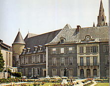 ..\image\image_38\38_Grenoble_Palais_1.jpg
