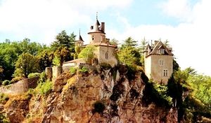 ../image/image_46/46_Belcastel_Lacave_5.jpg