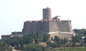 ..\image\image_66\66_Fort_St_Elme_7.jpg